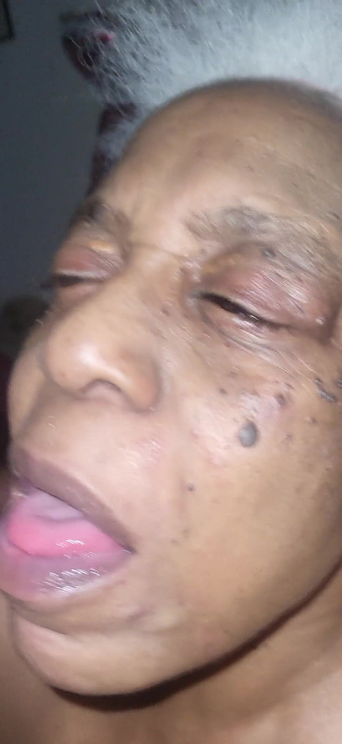 Chuck and Rob Doe: Karanlıkta oral seks