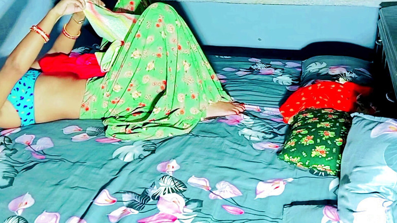 Rakul008: Indická desi služka ošukaná hardcore majitelem domu