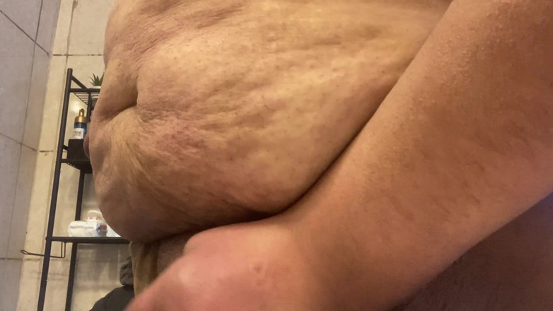 Chubbytits16: Leker med min lilla kuk