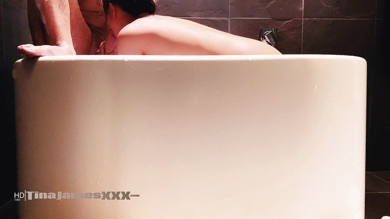 TinaJamesXXX: होटल स्नान का समय