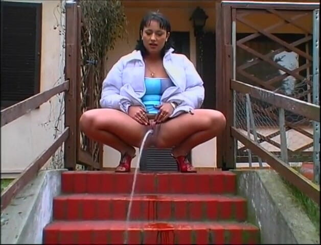 Absolute BDSM films - The original: สาวเซ็กซี่ช่วยตัวเองแบบฉี่พุ่ง