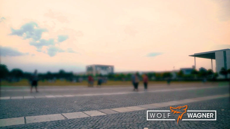 Wolf Wagner.love: Mia blown dan dientot sama ratu sepong kontol mia blow -...