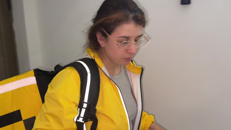 Sweetfantasy131: Delivering Home for Didi Customer Without a Bra