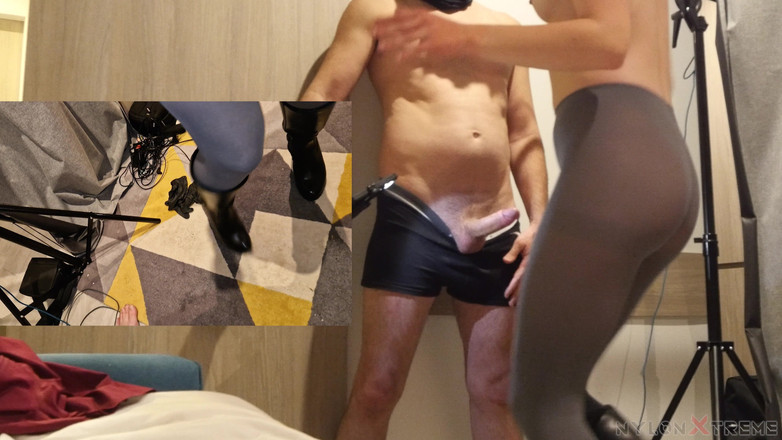 Nylon Xtreme: Elena Clark scopa con calze grigie e stivali