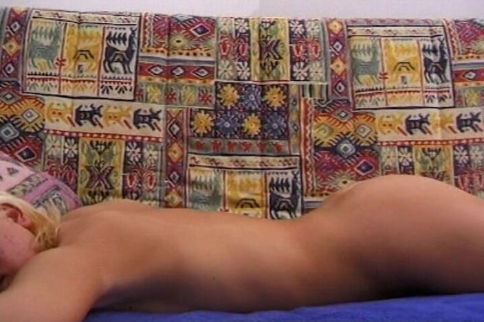 Enjoy German porn: Amateur Teen From Germany Likes to Play with Her Pussy