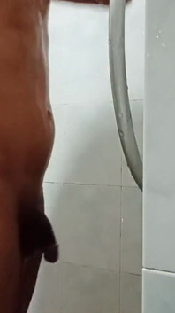 Horny Top Taking Shower