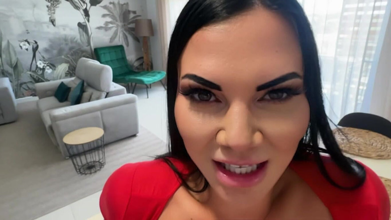 Jasmine Jae: Sexuálně frustrovaná nevlastní máma vyžaduje tvého ptáka