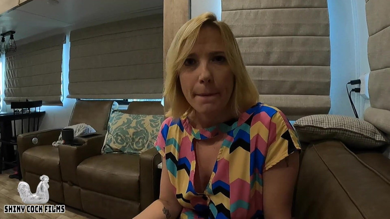 Jane Cane: Mẹ kế giải phóng tinh dịch con trai riêng
