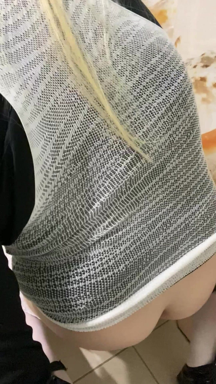 MadisonCD2025: Amatorskie seksowne puszczalska Sissy Crossdresser Trans Jestem Białe pończochy i...