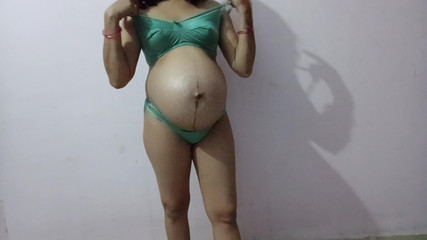 Suhani: Desi vesnická holka šuká svou blonďatou kundičku