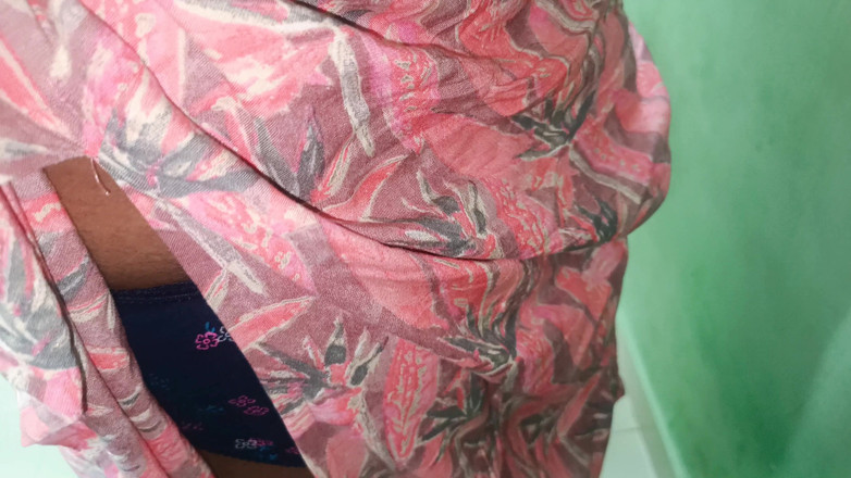 Laxi ammu: Dì Mallu đã kết hôn khoe cấu trúc nóng bỏng lãng...