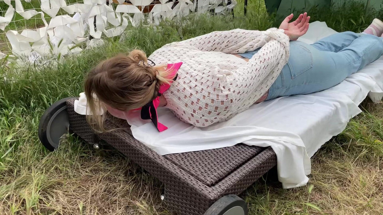 HotPrincessUA: Bionda catturata: bocca imbavagliata e solleticata