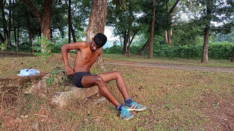 LinearOrnament35: Твоя тренировка с глотками остави девушку в твоих коленях