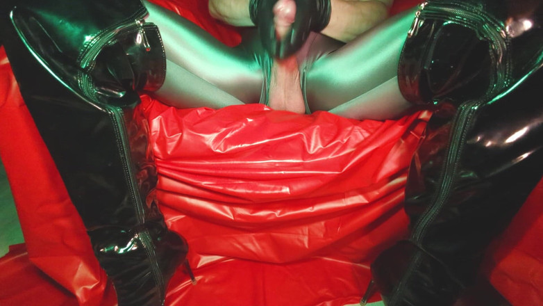 Julie Shine: Éjaculation Massive Sissy