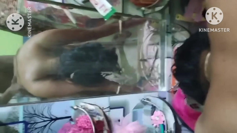 Indian porngirl: Giovane india fa sesso a pecorina