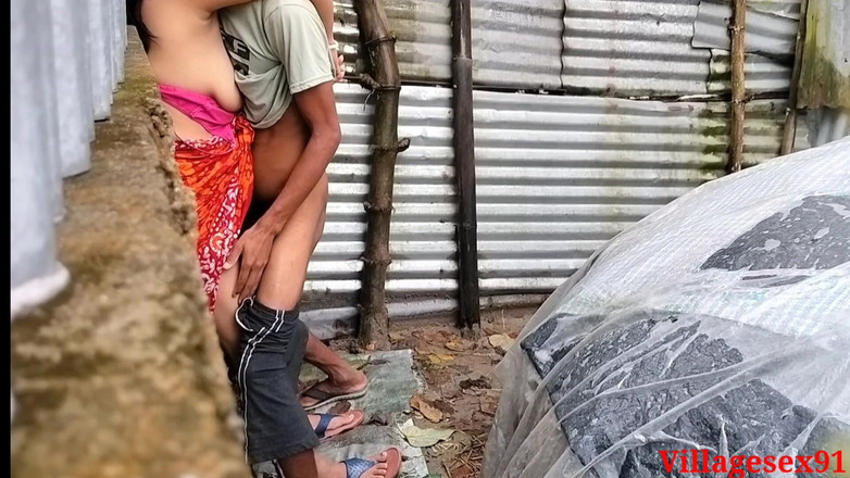 Villagesex91: Fată locală desi din sat sex dur în aer liber