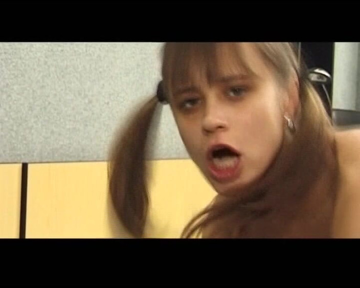 Deutscher hardcore: Cute Teen From Germany Got Big Load in Her Mouth