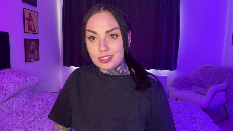 Miss Valentina: Bilgilerinizi Silin