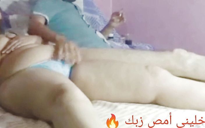 Sara Arab sexy: Arabischer blowjob mit dickem arsch