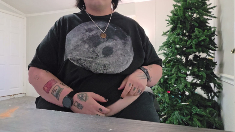 M00NY: I'm Hot 4 U