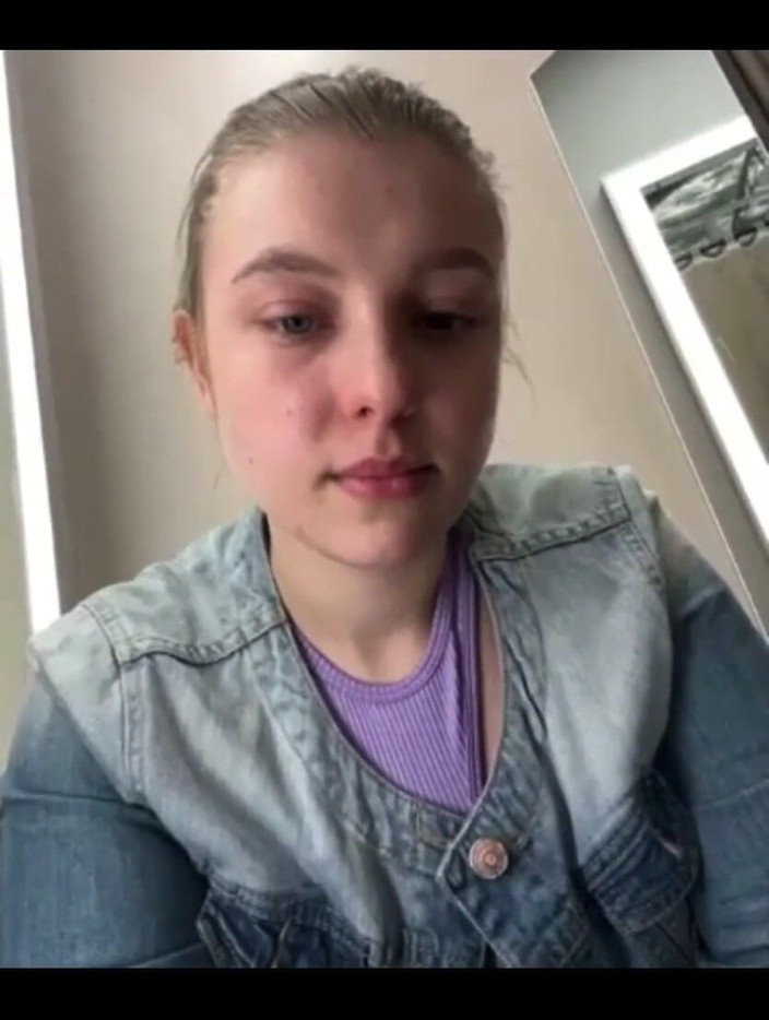 JuiceLussie: पब्लिक में गांड चुदाई