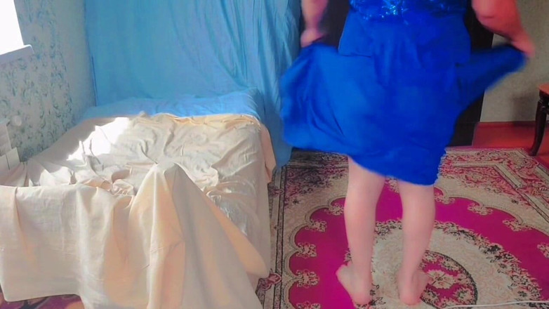 Kitty_Cross: Ladyboy melancap tanpa tangan pancutan mani besar stream