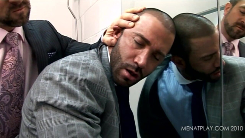 MenAtPlay: Office Junior