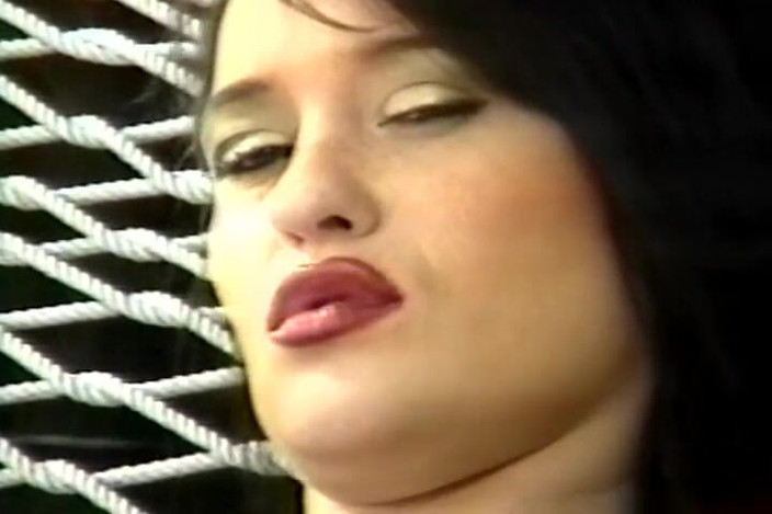 Vintage Babes: Lubi głębokie gardło przed dupą