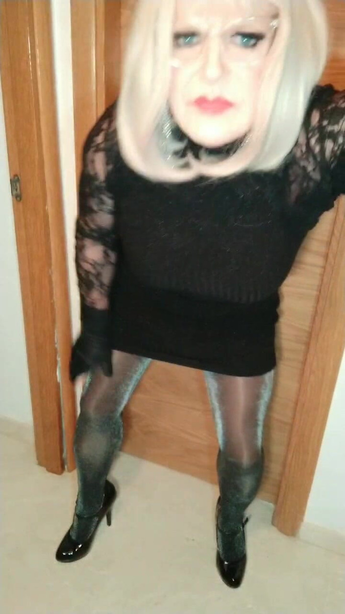 Emma Browne: Secretaria trans en juego