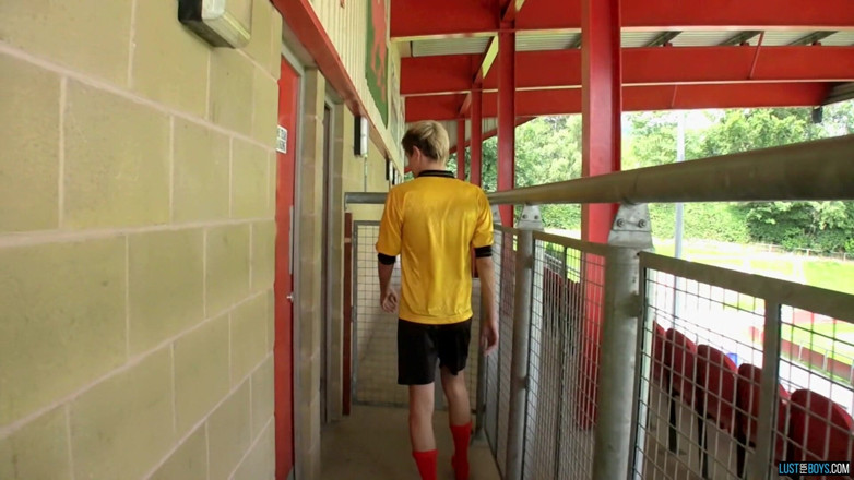 Lust for boys: British Football Gang Bang