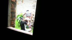 MiguellTrajano: Il fattorino è salito su un parcheggio abbandonato per fare sesso...