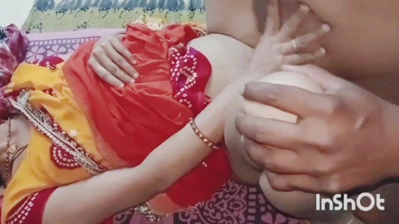 Village studio: Indická sexy holka byla ošukaná jejím manželem, hindské sexuální video