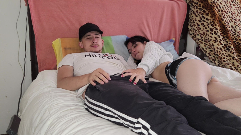 Jopy sex: Його племінниця лізе в його ліжко, щоб з'їсти його член, хоче, щоб його гаряче відтрахали