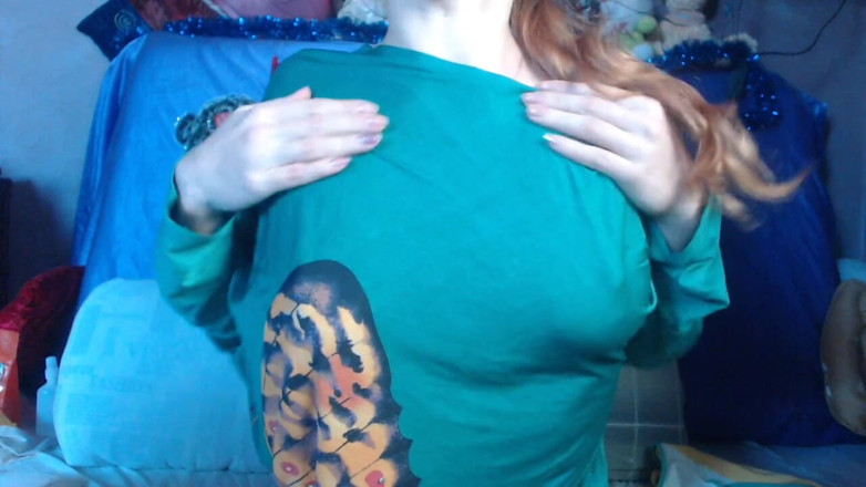 Risky Hairy Couple: Sexy Teen Tattooed Webcam Girl Teasing