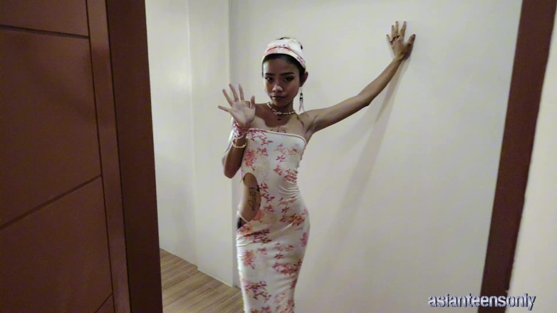 MaikaMann: Beauty of Her Ass Makes Horny Every Dick-gangster