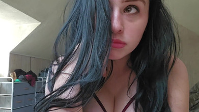 LEXI AND DAN: Teman wanita remaja comel dengan rambut gelap dapat tetek besar...