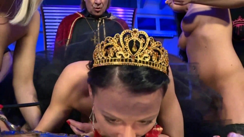 Deutschland porn: Сумасшедшая оргия на фестивале порно для молодых шлюшек, любящих глотание