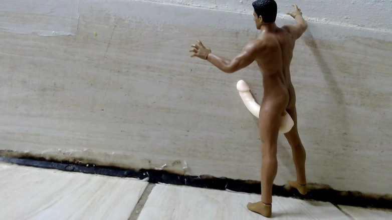 Maeling: 그는 자신이 영리하다고 생각했습니다.