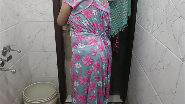 Sexgarl84: วิดีโอ mms ถ่ายเองในแคมเปญเสียงดังในห้องอาบน้ําแก้ผ้า