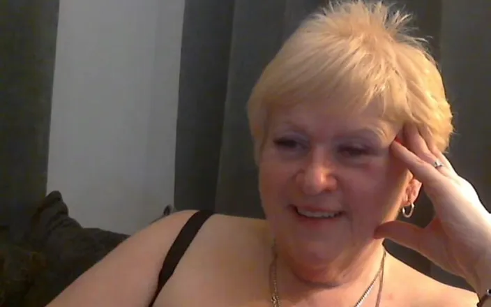 Uk Joolz: Talking session with Joolz 14