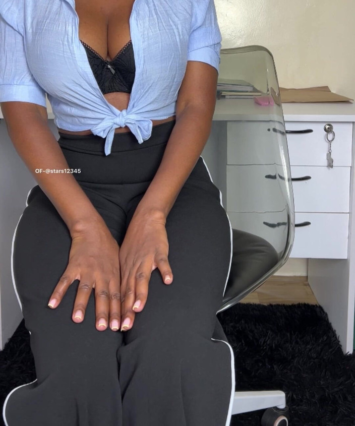 Its Nyota: POV Sexy Secretary