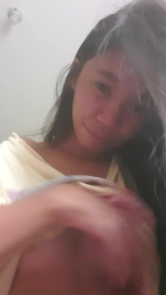 creamberryfairy: Menunjukkan Tetek