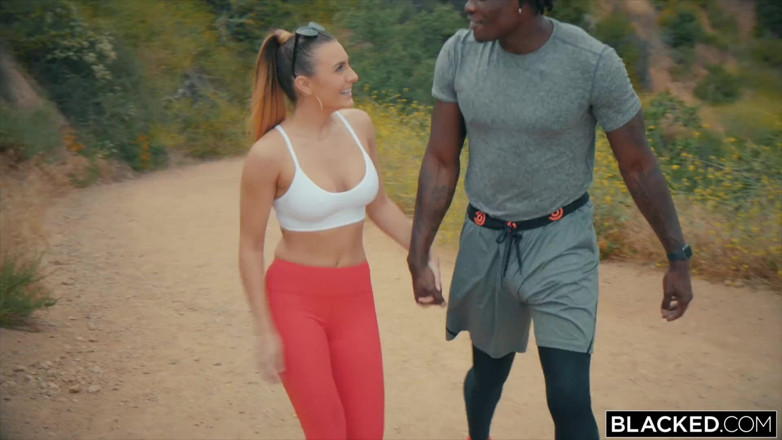 Blacked: Blacked tight modell har inte tid för något annat än BBC