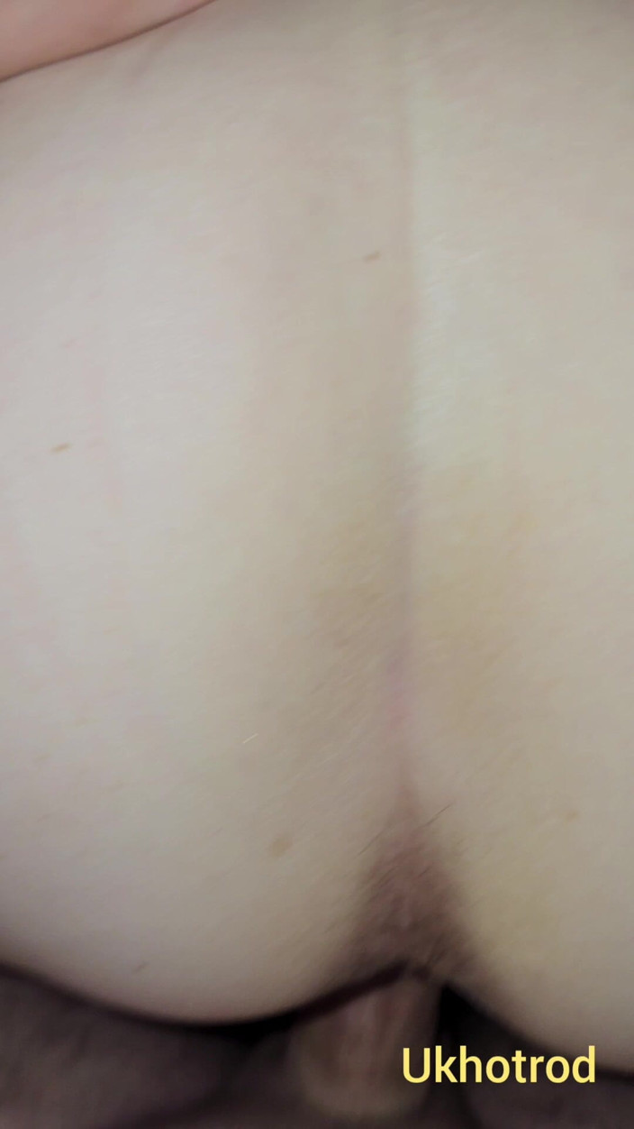 UK Hotrod: Doggy Style Creampie Fuck