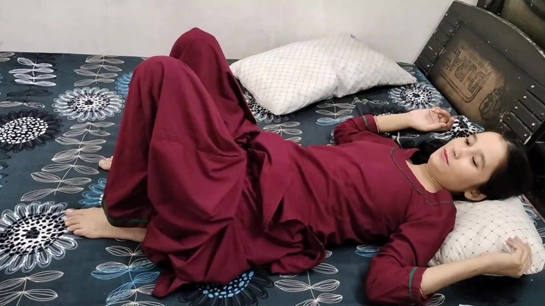 Your Preeti: Tôi đang xuất tinh cực khoái mãnh liệt làm tình nóng...