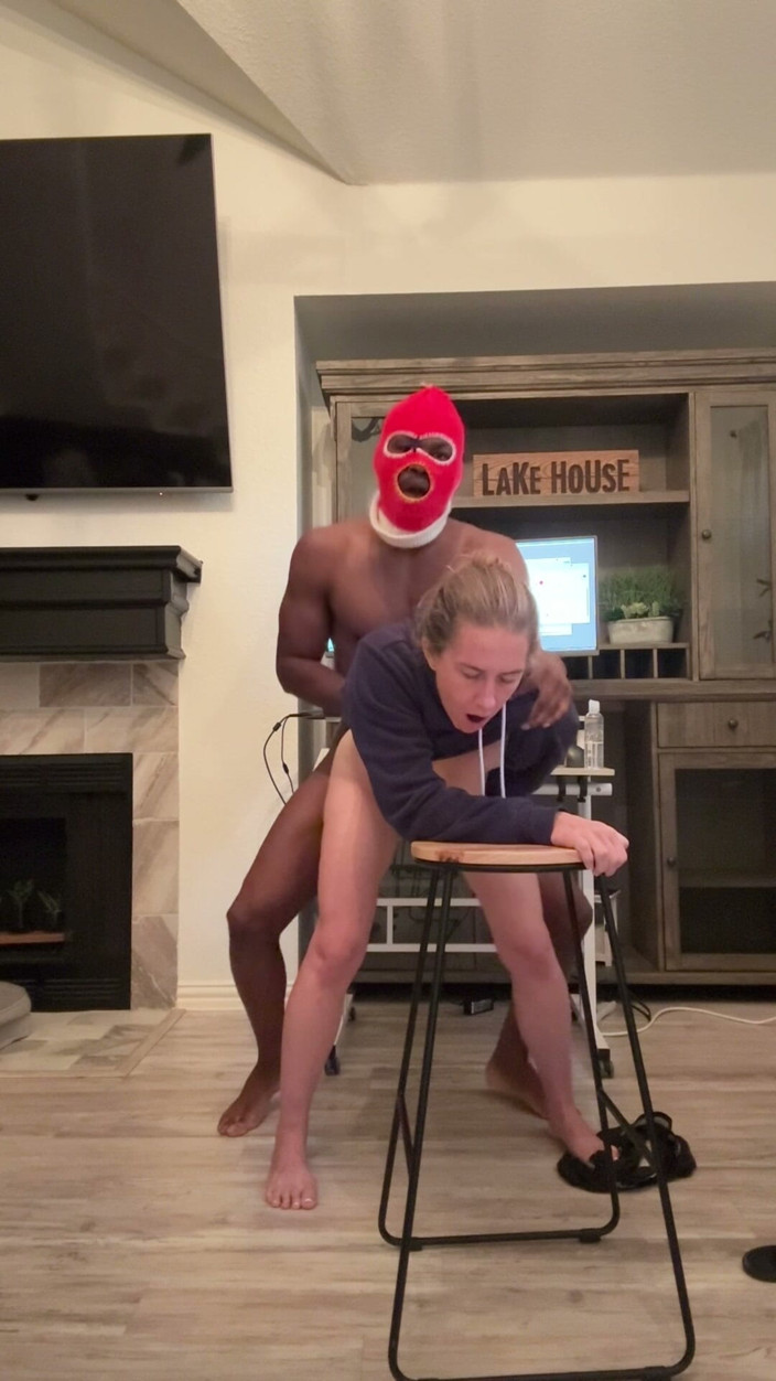 TrixieLove: MILFs Dickstracting Orgasmic Morning with BBC