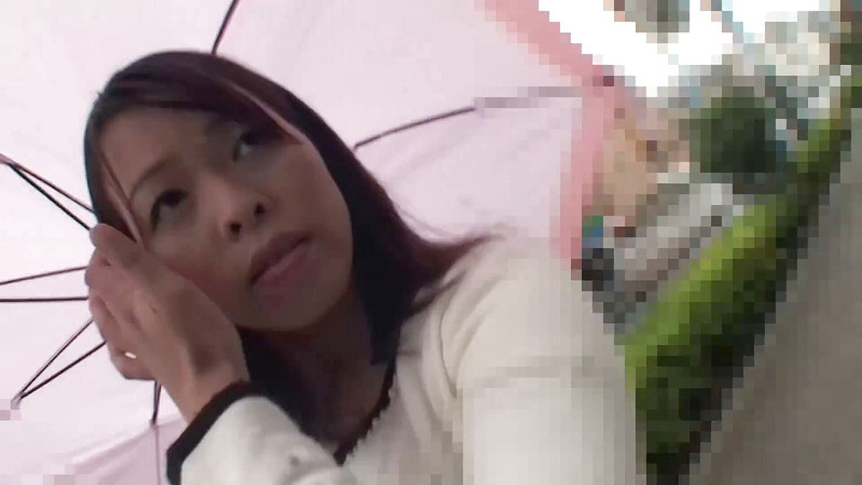 Asiatiques: Picked up honey shows what she got