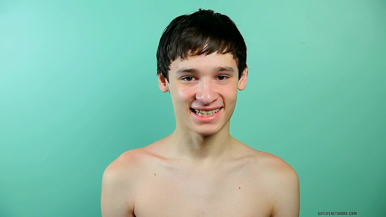 Beddable Boys: 可爱的Twwink Damien Telrue接受采访