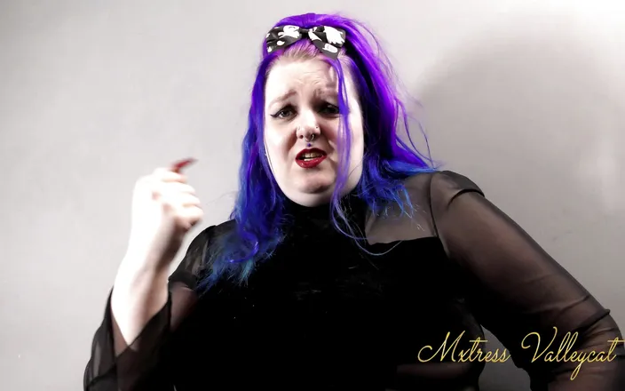 Mxtress Valleycat: Cum in your own mouth for me