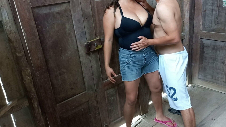 Martin13: Pencuri ditangkap dengan handjob Rusia yang sengit